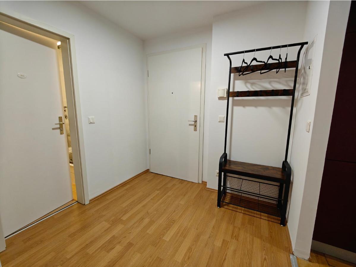 2Br Apartment, Parking, Wi-Fi, Tv In Berlin Karow Eksteriør bilde